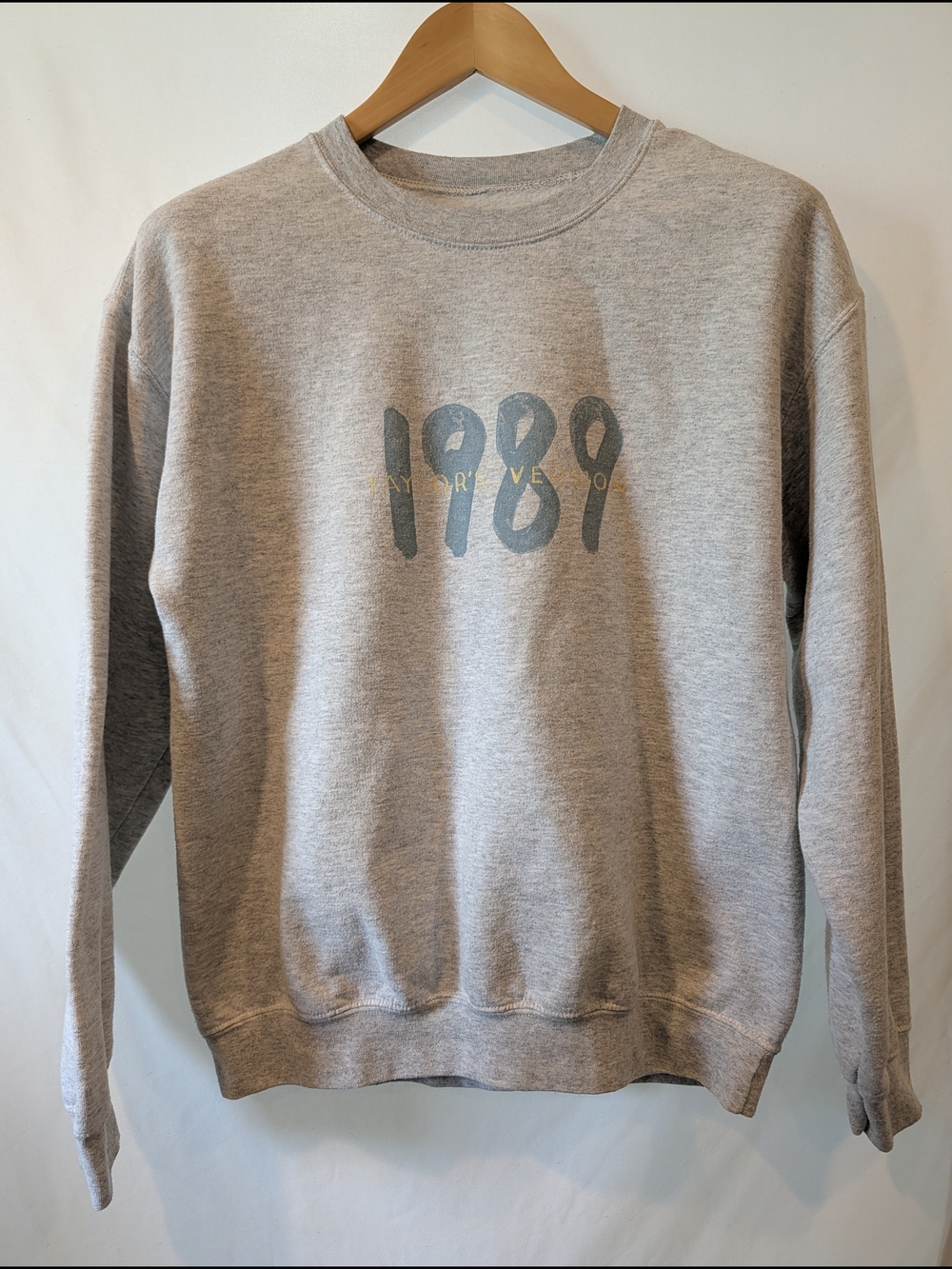 Taylor Swift Gray '1989' Crewneck Sweatshirt - Taylor's version